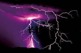 為什么有的地方用防雷箱，有的地方用防雷模塊，有什么深意？